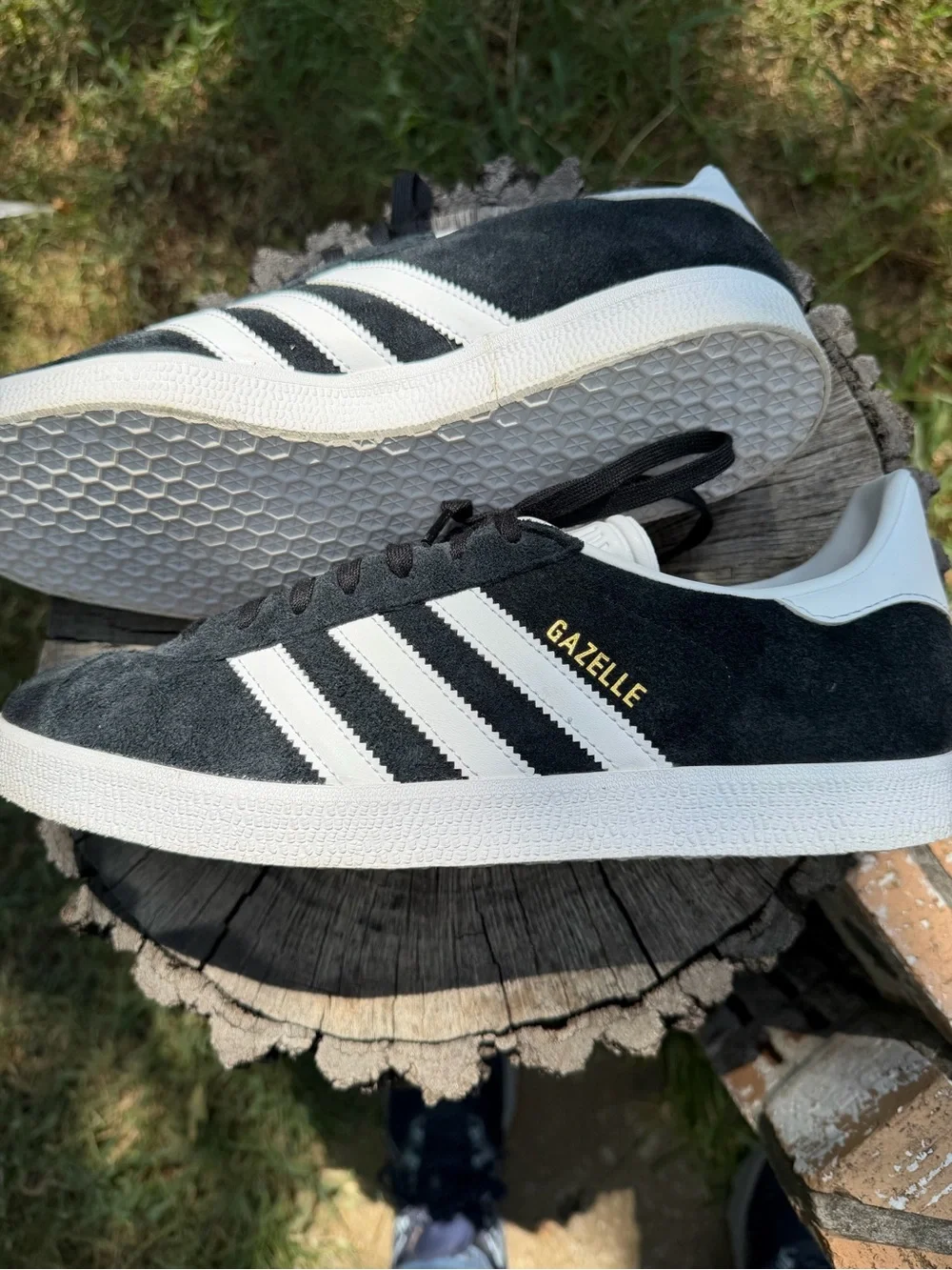Adidas Gazelle Black Suede Sneakers w/White Stripes Size 9 excellent clean cond